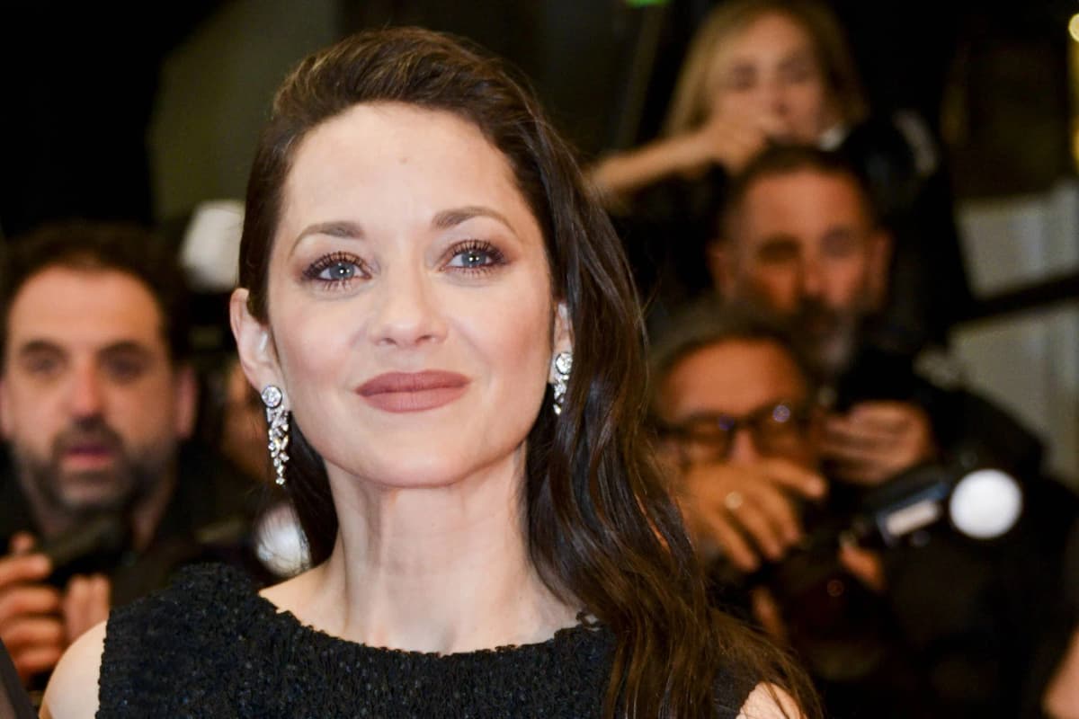 Marion Cotillard supplie les joueurs du PSG après les « crises de larmes » de son fils Marcel