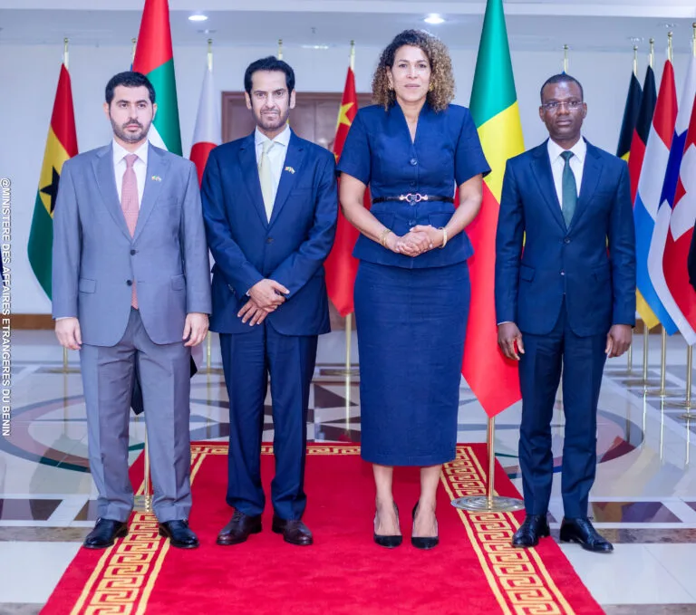 Diplomatie: les nouveaux ambassadeurs du Canada et des Émirats arabes unis reçus au ministère des Affaires étrangères