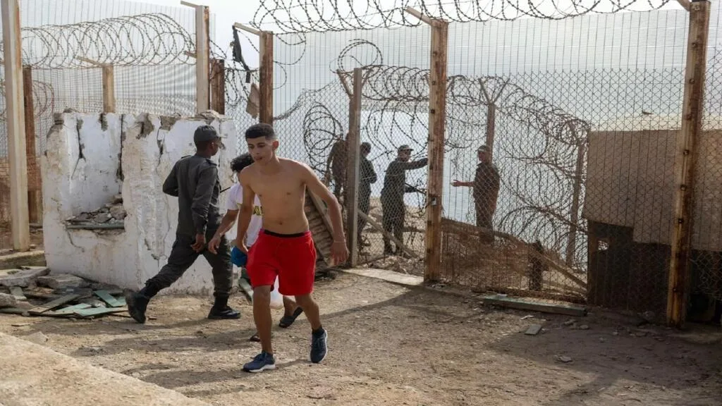 Maroc : des familles recherchent leurs proches disparus après les traversées périlleuses à Ceuta