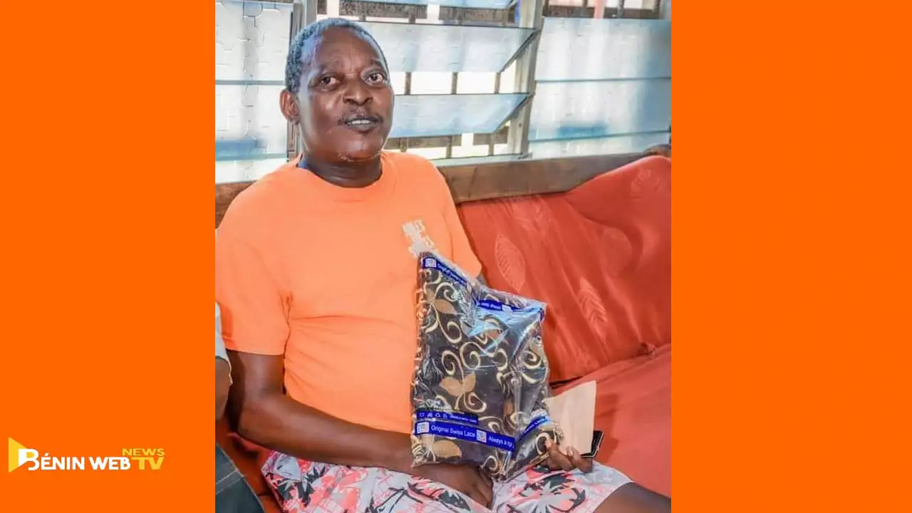 Benin: The comedian Gerard Hounou, also known as Tôtché yômin Nontché yômin, is paralyzed.