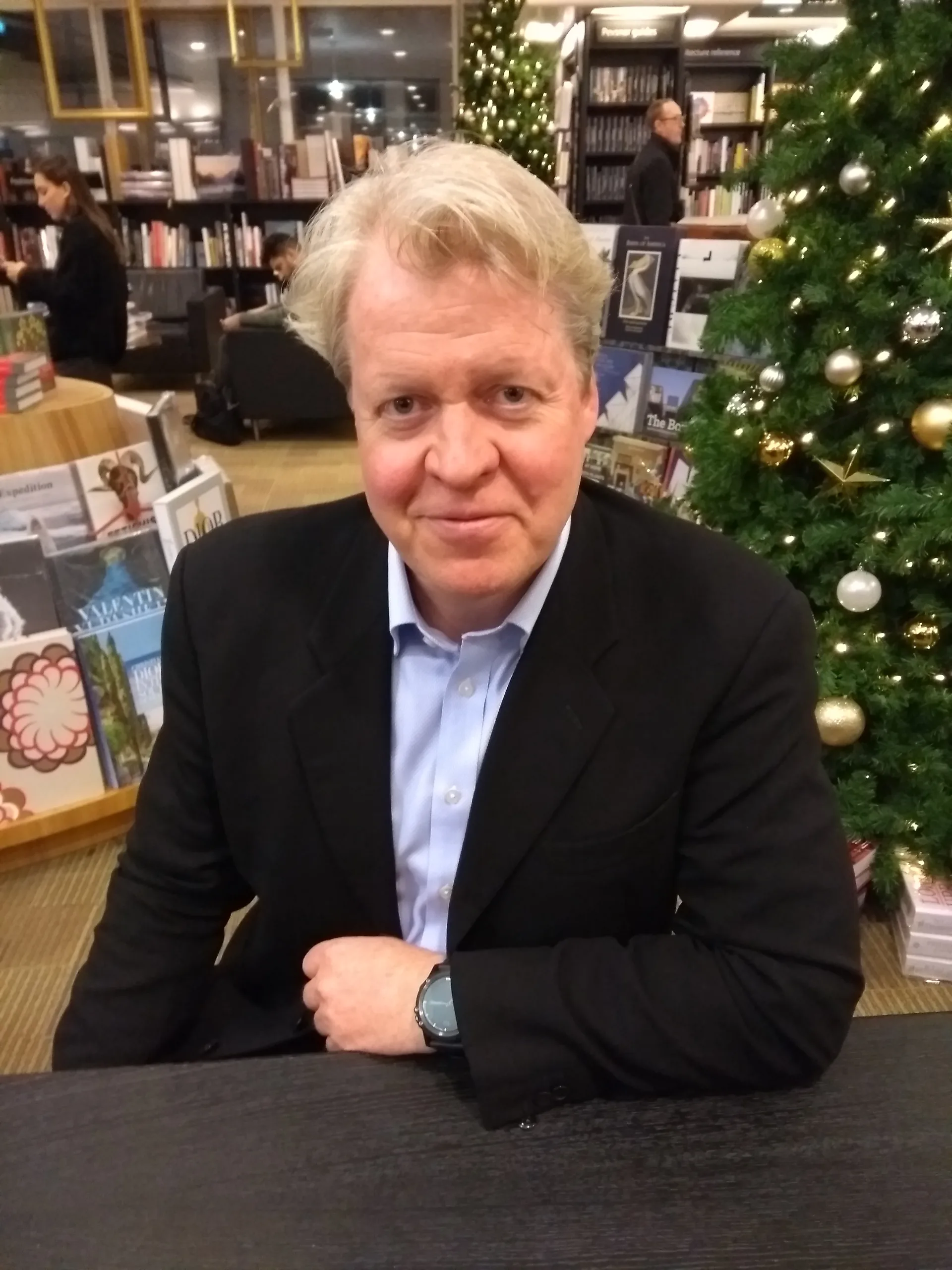 Charles Spencer: Four copies of his book on Diana stolen