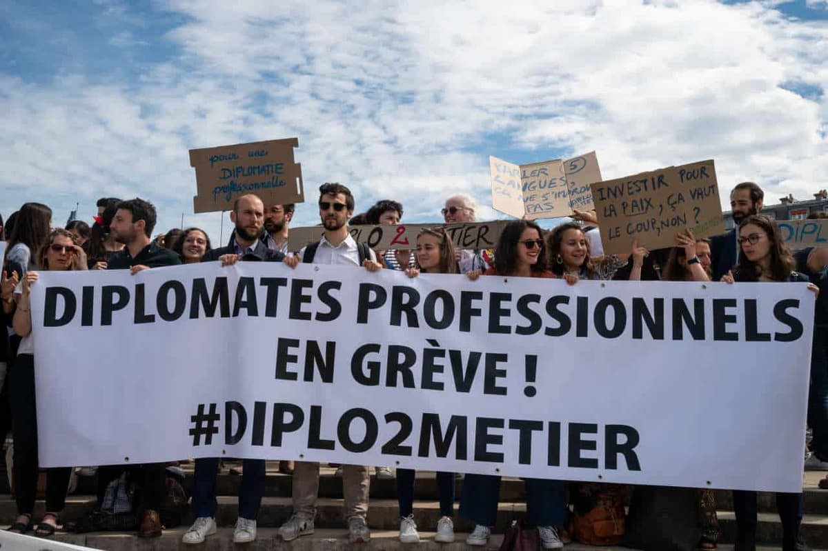 Quai d’Orsay: inquiets pour leur avenir, les diplomates français en grève