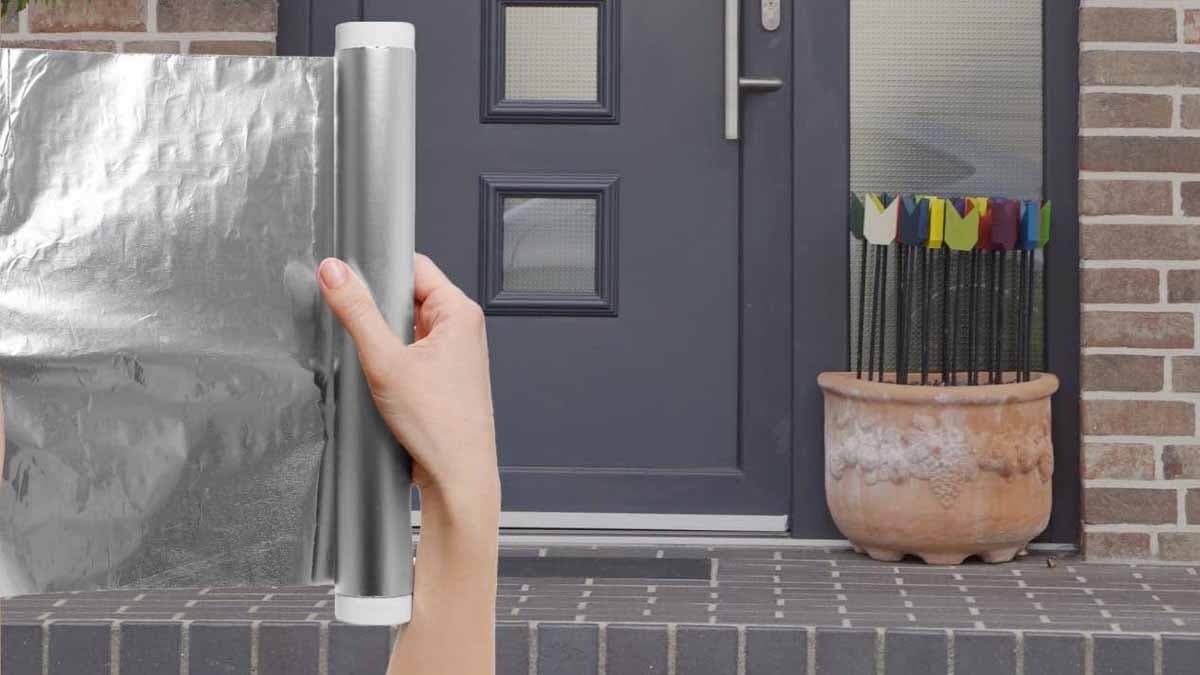 Voici pourquoi devez mettre du papier aluminium devant votre porte