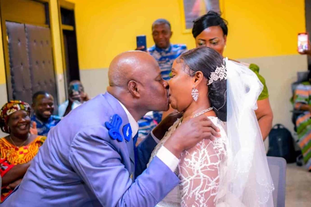 Carmen Sama: découvrez en images le mariage civil de ses parents