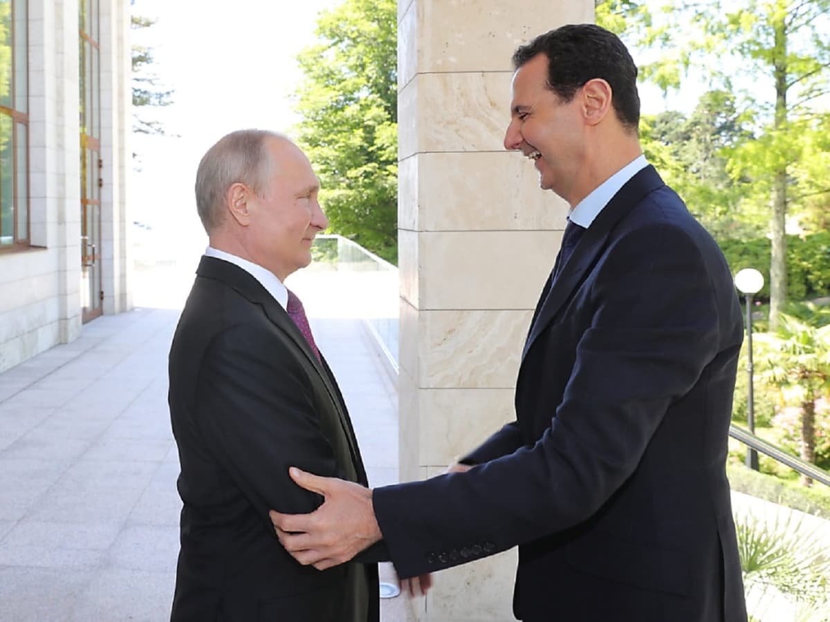 Bachar el-Assad chez Vladimir Poutine à Moscou pour une rare visite à l’étranger