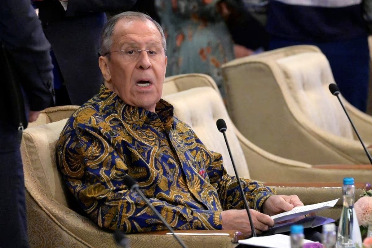 Guerre en Ukraine : Sergue௠Lavrov lance un message inquiétant