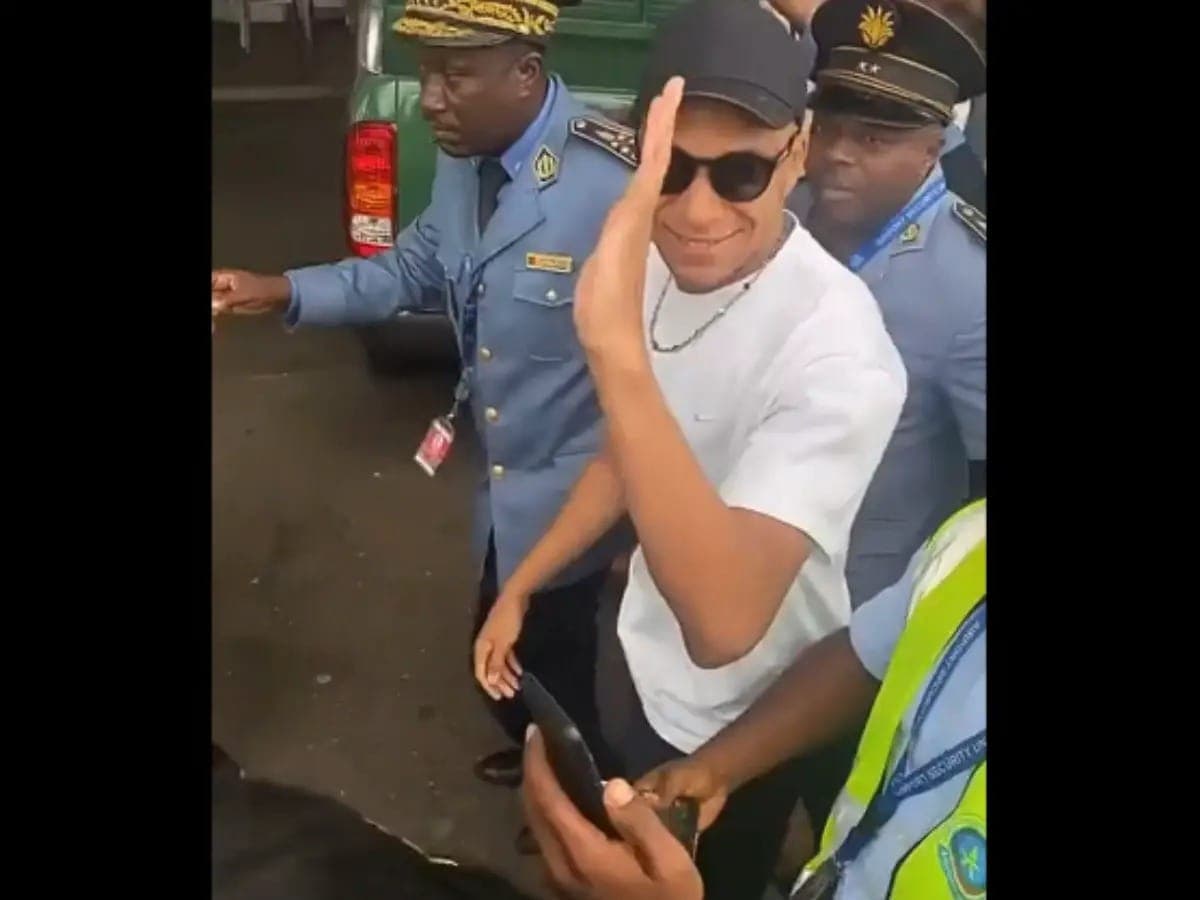 « J’ai été agréablement surpris de… » : Depuis le Cameroun, Kylian Mbappé donne de ses nouvelles