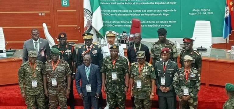 Reunion des Chefs d’État-Major de la CEDEAO au Ghana: dernière étape de l’intervention militaire au Niger?