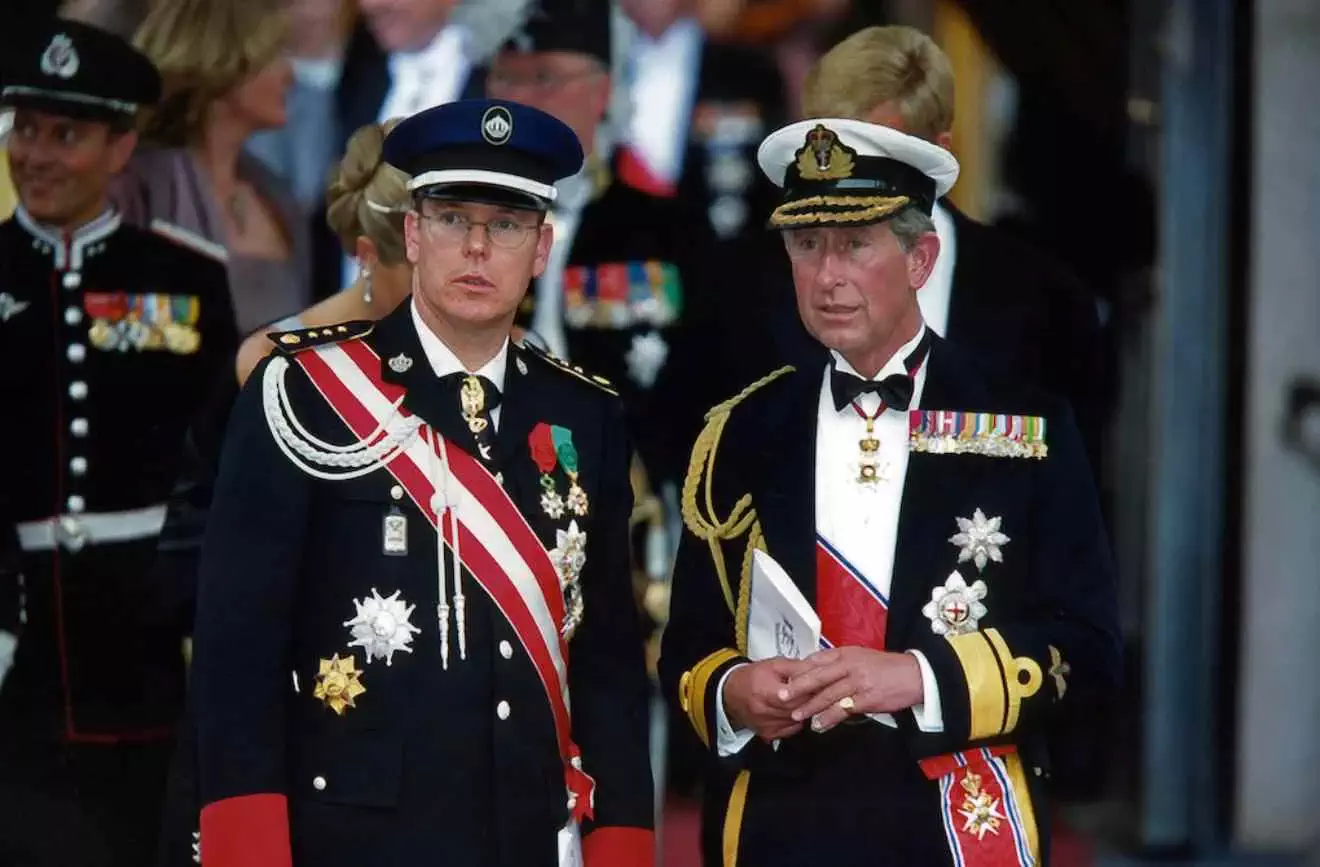 Roi Charles III atteint d’un cancer: le prince Albert de Monaco réagit