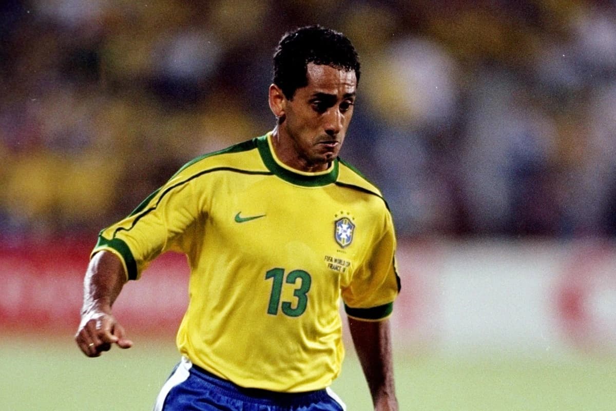 Brésil: décès de Zé Carlos, vice-champion du monde 1998