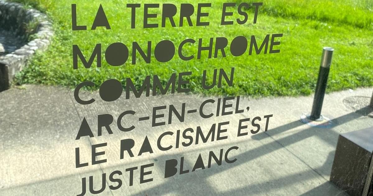 France: l’Université de Grenoble retire en urgence des œuvres d’art critiquant les « mâles blancs »