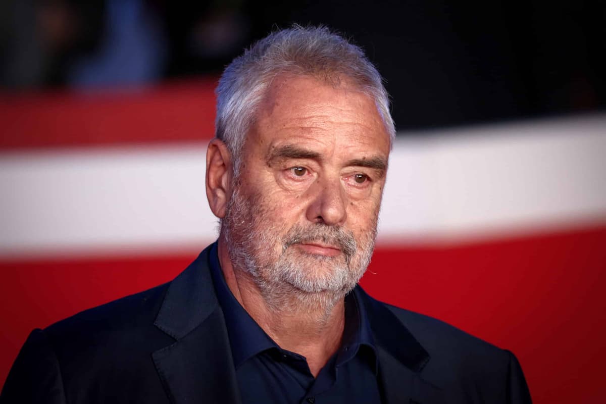 Homicide à la dague sur la propriété de Luc Besson