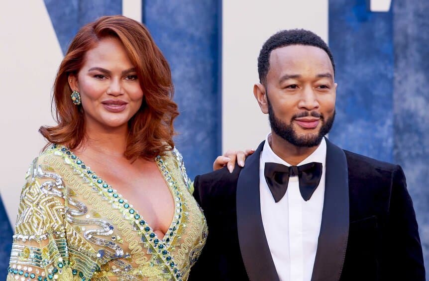 Chrissy Teigen révèle deux choses qu’elle n’a jamais faites devant John Legend en 12 ans de mariage