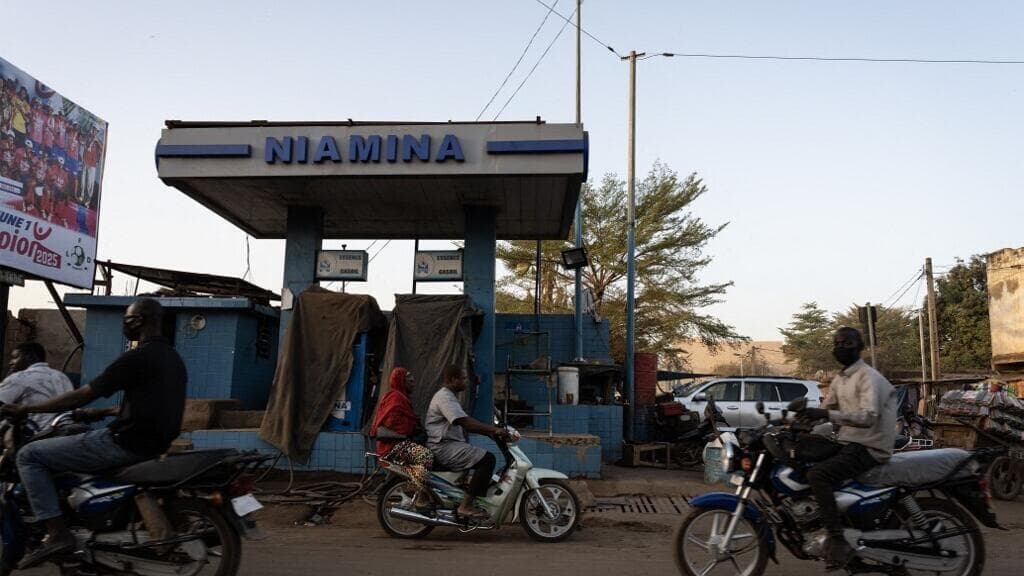 Mali : l’approvisionnement en carburant plie mais ne rompt pas