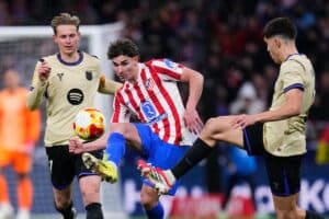 De Jong (FC Barcelone) met en doute l’image diffusée après le match et évoque un ‘scandale’ si ce n’est pas une IA