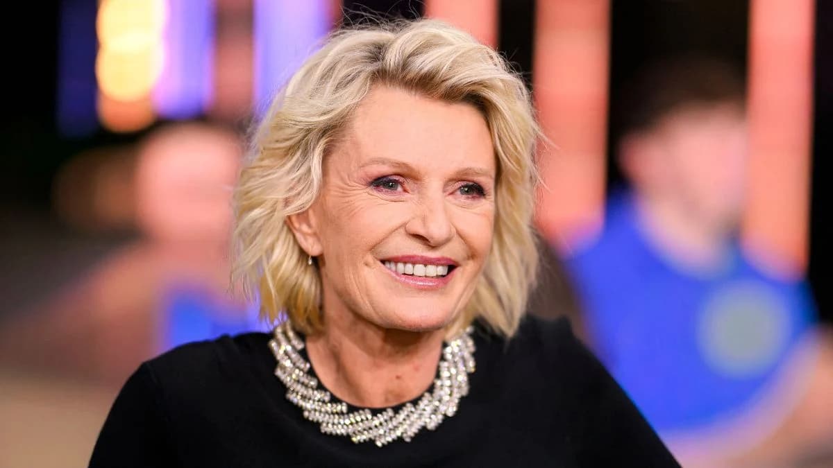 Sophie Davant : « Sur le plan physique, les femmes sont plus cruelles que les hommes »