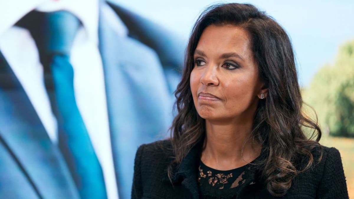 Karine Le Marchand raconte sa période d’anorexie et de boulimie sur le plateau de Vivement dimanche