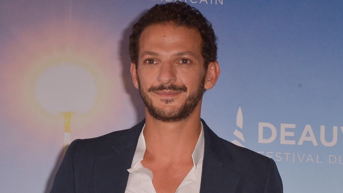 Vincent Dedienne sur ses parents adoptifs : « Je ne m’étais jamais dit… »
