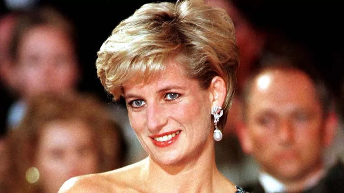 Lady Diana : Charles Spencer dévoile un magnolia planté près de sa tombe