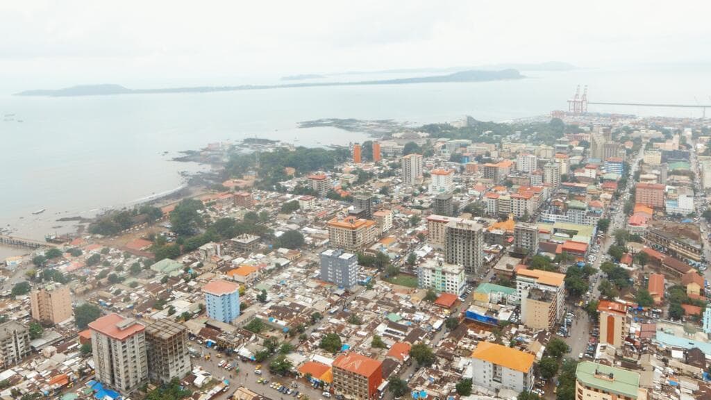 Guinée : faible participation aux législatives et communales boycottées par l’opposition