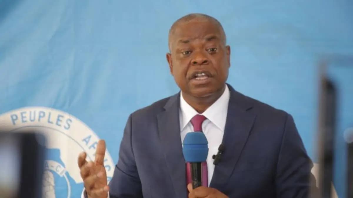 Côte d’Ivoire : le PPA-CI accuse le gouvernement de mauvaise gestion de l’électricité et du cacao