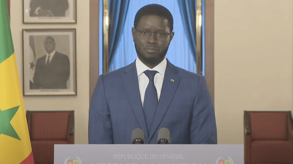 Sénégal : le président Bassirou Diomaye Faye prévient des temps difficiles