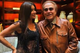 Jenifer revisite Dalida, Orlando l’épaule