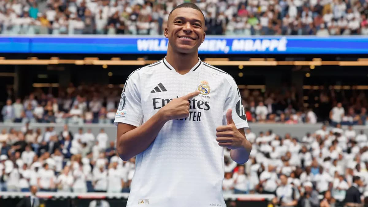 Kylian Mbappé: «playing for Real Madrid, it’s like a gift from God»