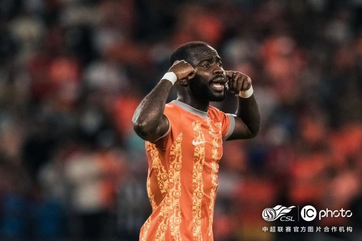 Racist insults against Acheampong: heavy sanction for Chengdu Rongcheng