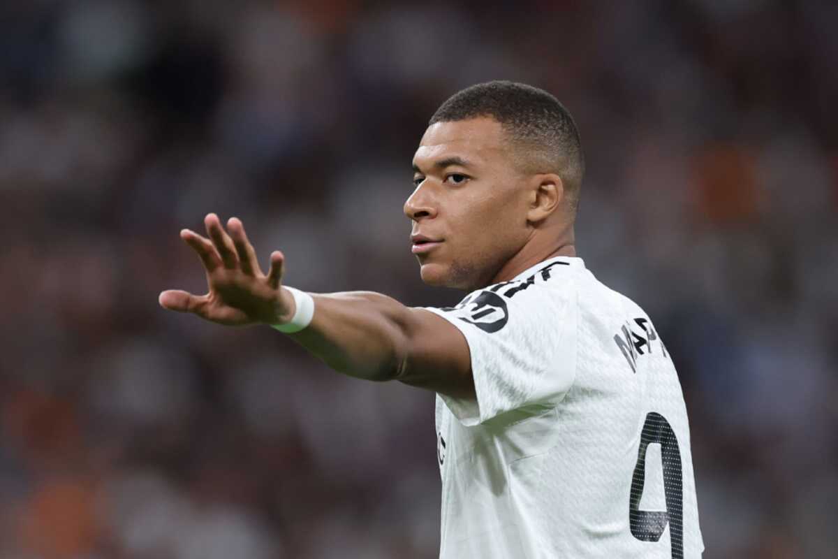 La Liga: Real Madrid’s squad, featuring Mbappé, faces Oviedo.