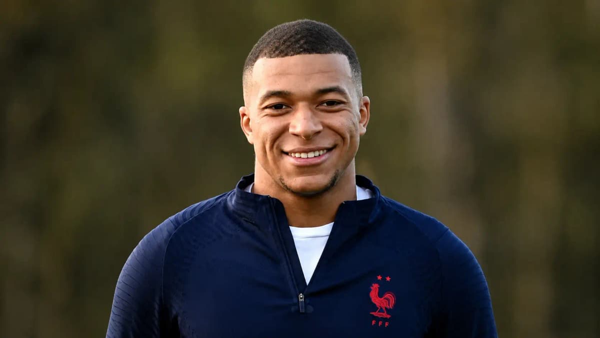 World Cup 2026: Kylian Mbappé sees Ronaldo scoring more goals than Messi.