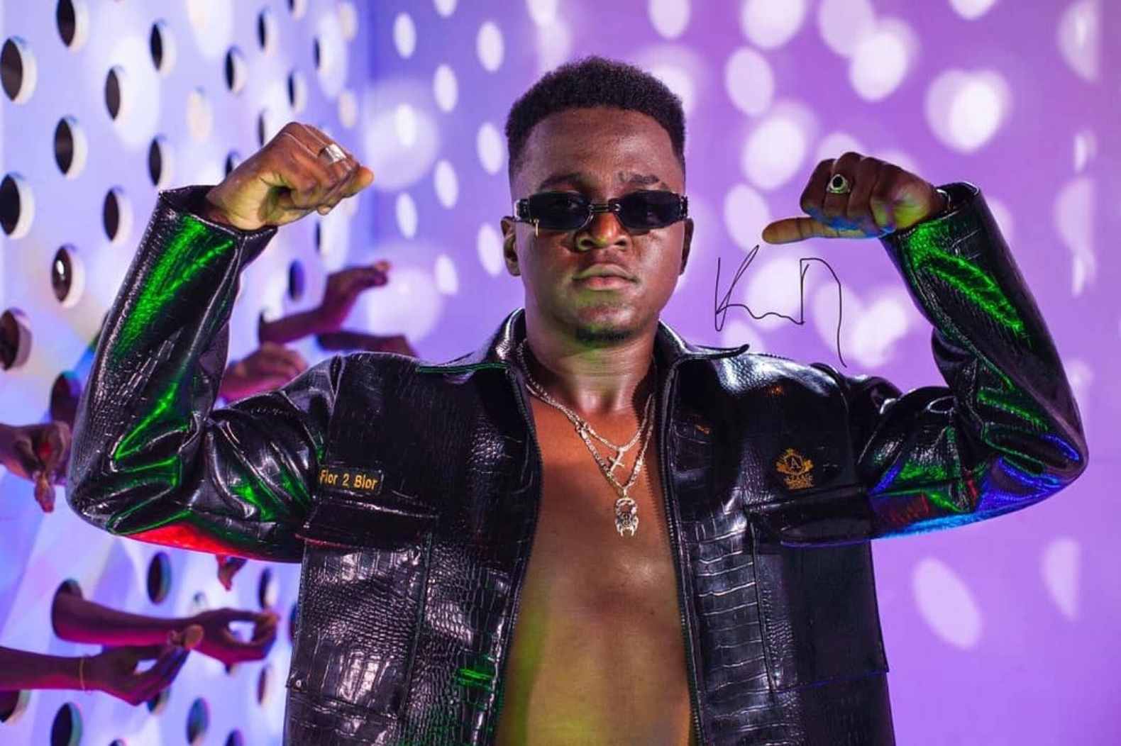 Bénin: un spectacle du chanteur ivoirien Fior 2 Bior suspendu par la police