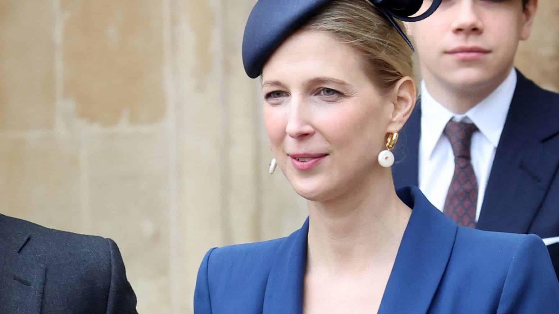 Hommage à Elisabeth 2: un membre de la famille royale s’évanouit devant le cercueil de la reine