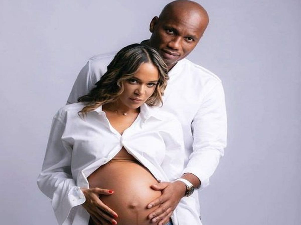 Didier Drogba papa comblé: sa compagne Gabrielle Lemaire dévoile une photo de leur bébé