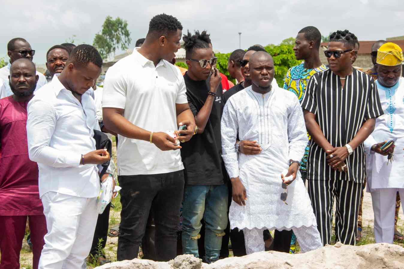 Bénin: la mère du chanteur First King conduite à  sa dernière demeure (vidéo)