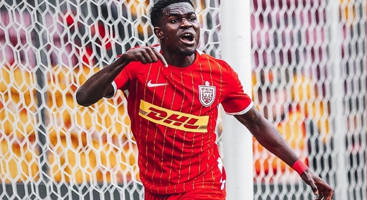 Ligue 1 : doublé de Nuamah, Lyon écrase Rennes 4-0 et grimpe deuxième