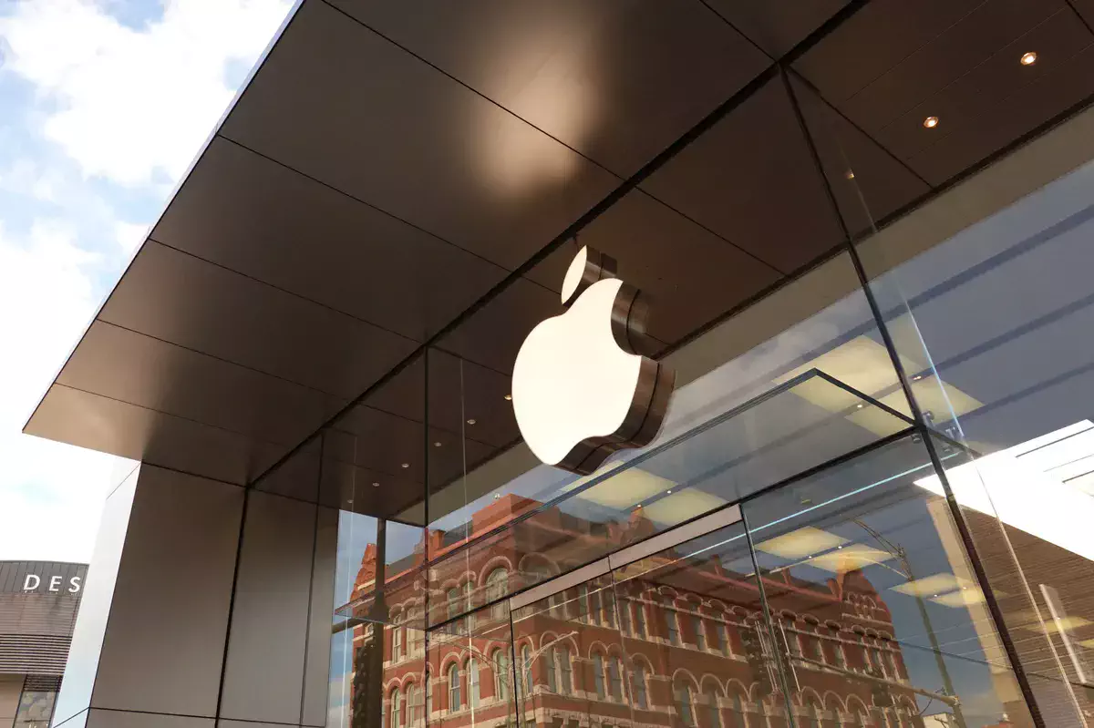 Apple dévoile l’iPhone 18 Pro à 1 199 dollars et son premier smartphone pliable