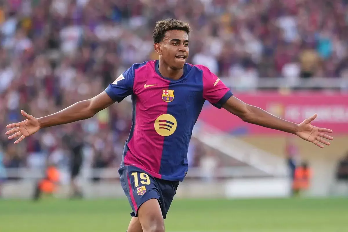 FC Barcelone : Lamine Yamal incertain pour le match contre Valence