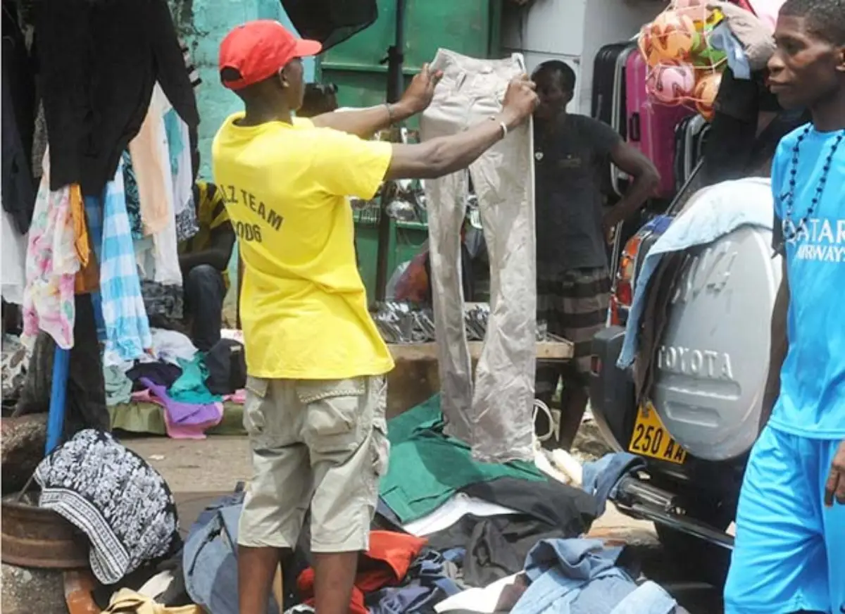 Friperie au Bénin : 6 réflexes pour acheter de la seconde main sans mauvaise surprise