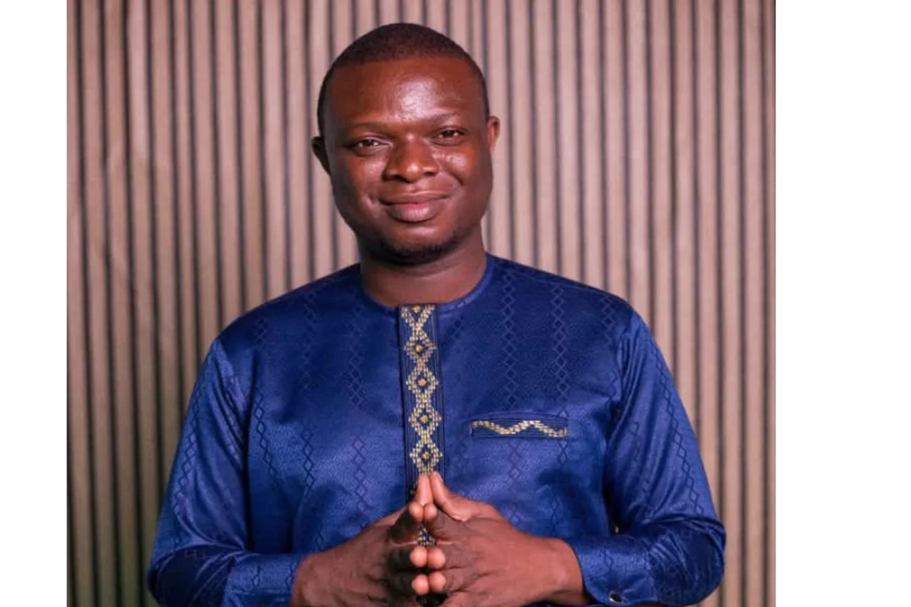 Bénin – Harcèlement par voie électronique: Julien Kandé Kansou plaide non coupable, le dossier renvoyé