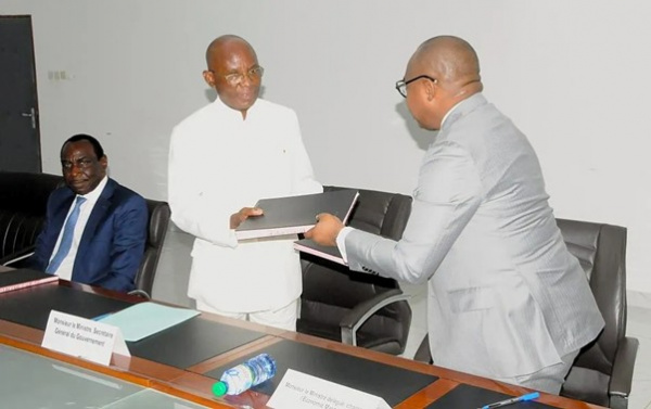 Komlan Lokou Kadjé et Edem Kokou Tengue prennent fonction aux Transports et à l’Économie maritime