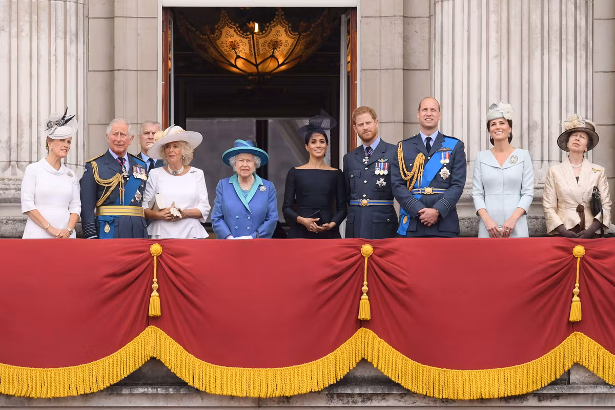 La reine et les princesses rebelles