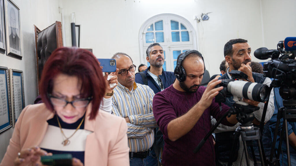 Tunisie: nouvelle arrestation d’un journaliste du média d’investigation Al Qatiba