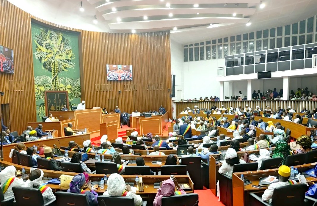 Sénégal : trois lois adoptées, deux réformes institutionnelles encore en attente