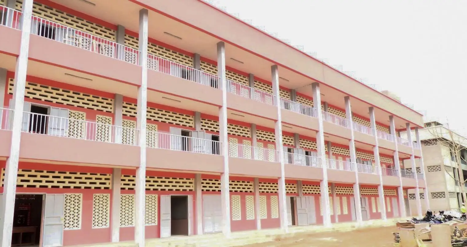 Bénin : le Gouvernement construit 60 nouvelles salles de classe au CEG La Verdure à Ouèdo