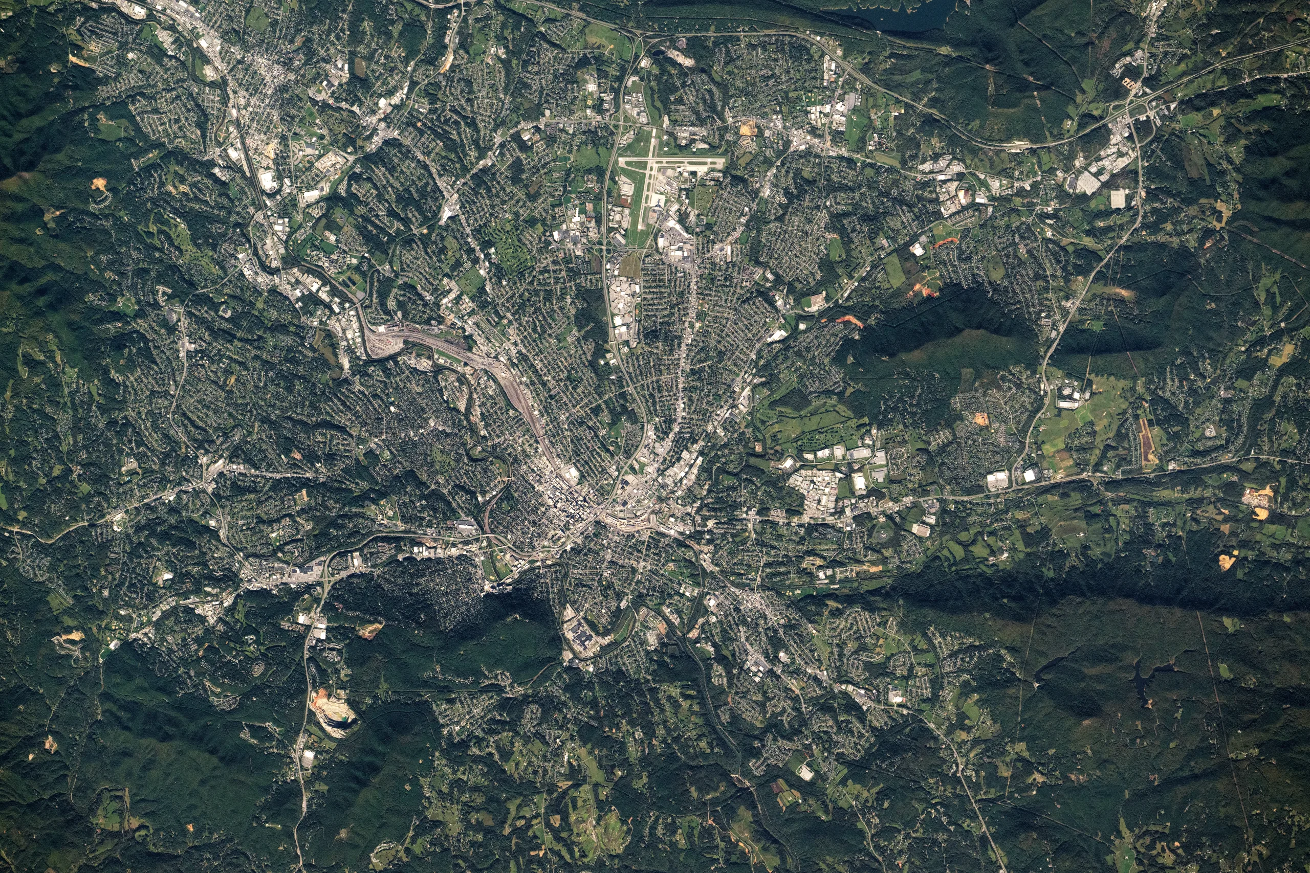 Annie Dillard, prix Pulitzer de Pilgrim at Tinker Creek, meurt à 81 ans