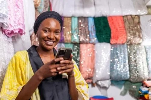 AXIAN et la BAD s’allient pour propulser l’inclusion financière des femmes entrepreneures en Afrique