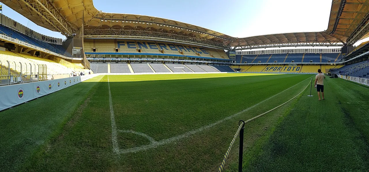 Fenerbahçe écrase Eyüpspor 8-0, sa plus large victoire en Süper Lig