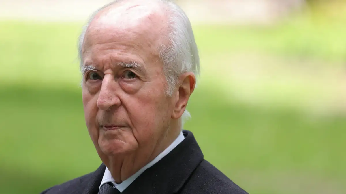 Former French Prime Minister Édouard Balladur has died at the age of 97.