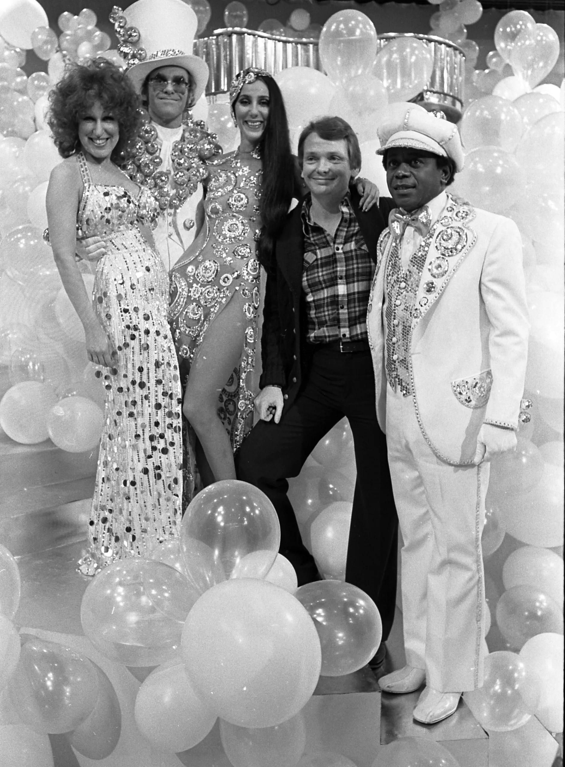 Bob Mackie dies: the creator of Cher’s iconic looks was 87 years old